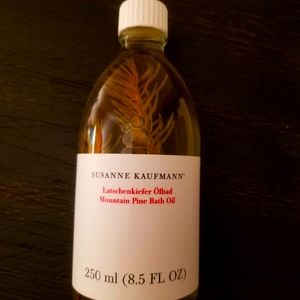Susanne  Kauffman Bath Oil